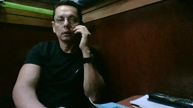 Snapshot of MarcusKelvin chatting on November 12, 2025, 2:43 pm MarcusKelvin online show from November 12, 2025, 2:43 pm