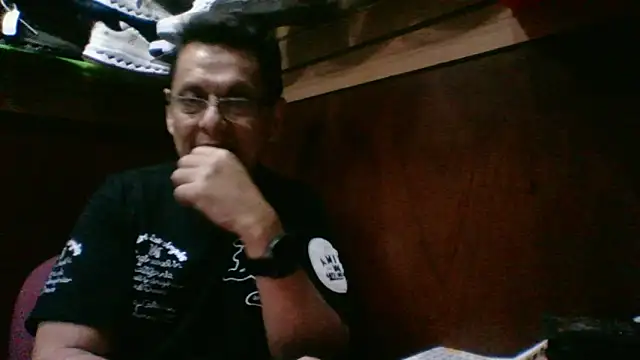 Snapshot of MarcusKelvin chatting on November 21, 2025, 7:46 pm MarcusKelvin online show from November 21, 2025, 7:46 pm