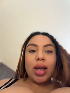 Snapshot of valeria2019hot chatting on July 22, 2026, 1:57 pm valeria2019hot online show from July 22, 2026, 1:57 pm