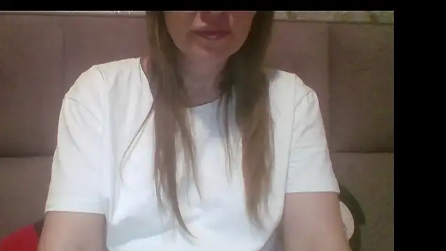 Sladkiegubki online show from October 8, 2025, 1:40 am