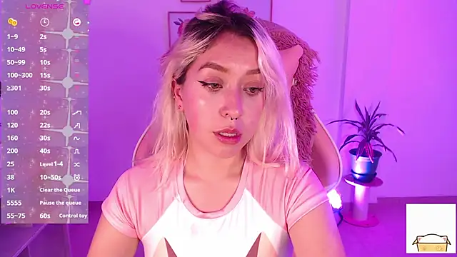 Dahlia  espresso online show from February 6, 2025, 9:06 pm