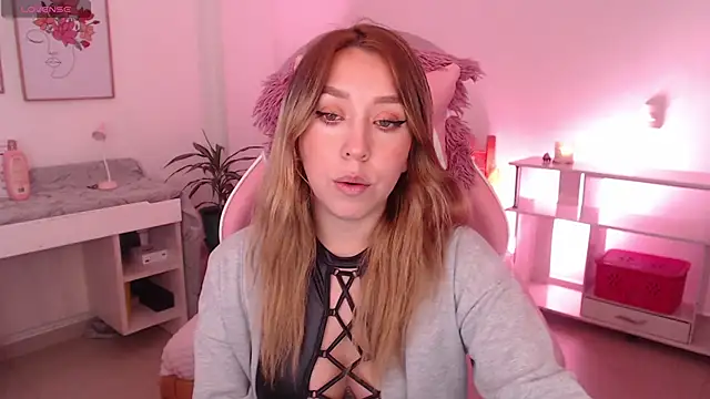 Dahlia  espresso online show from October 16, 2025, 7:11 pm