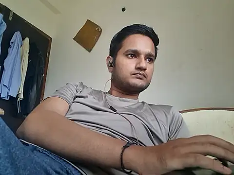 Jonrobinso online show from October 13, 2025, 5:53 am