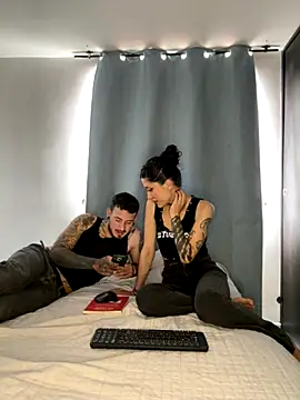 anika lowen02 online show from September 25, 2025, 3:51 pm