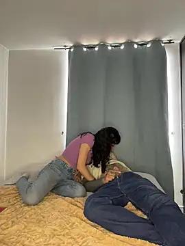 anika lowen02 online show from October 27, 2025, 4:41 pm