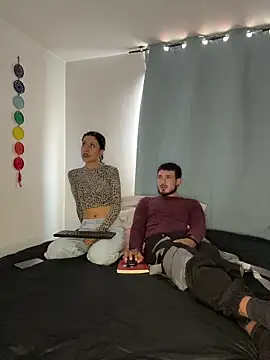 anika lowen02 online show from October 16, 2025, 3:42 pm