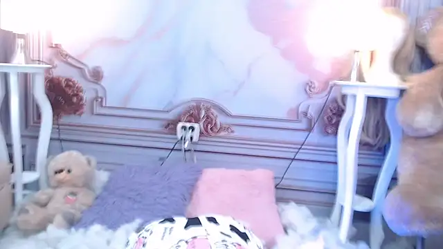 Cutedaddys kitty online show from March 7, 2025, 12:45 pm