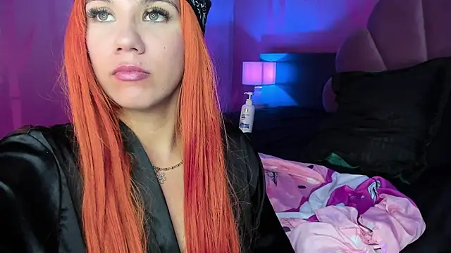 MelaniieRoux online show from March 22, 2025, 9:02 am