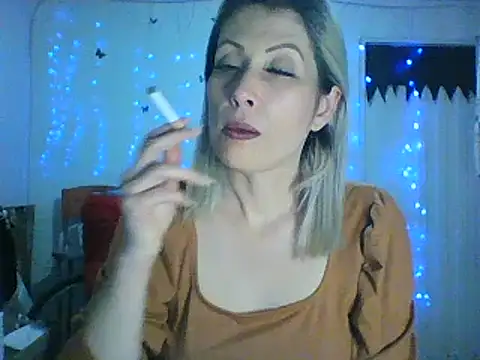 Snapshot of alixia81 chatting on March 23, 2025, 2:26 am alixia81 online show from March 23, 2025, 2:26 am