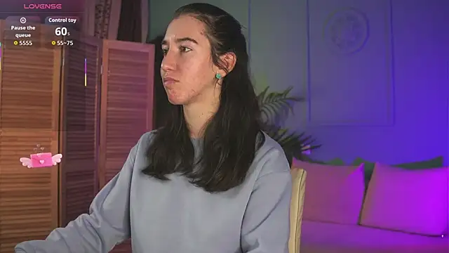 Belle Via online show from November 7, 2025, 3:27 pm