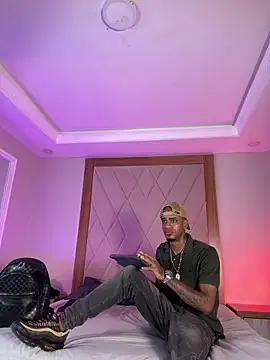 AaronCruz  online show from March 15, 2026, 4:19 am