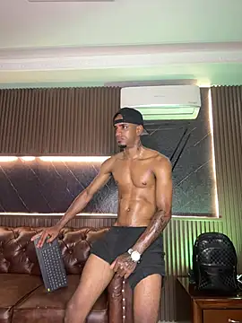 AaronCruz  online show from March 27, 2026, 4:52 pm