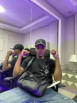 AaronCruz  online show from March 21, 2025, 1:45 pm