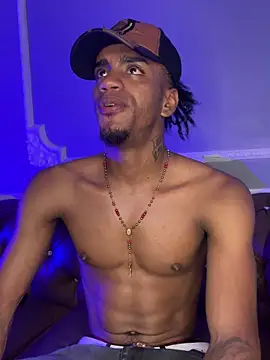 AaronCruz  online show from March 11, 2025, 10:42 pm