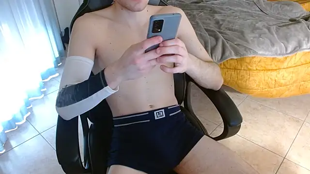 FitGuyDream online show from February 6, 2026, 8:10 am