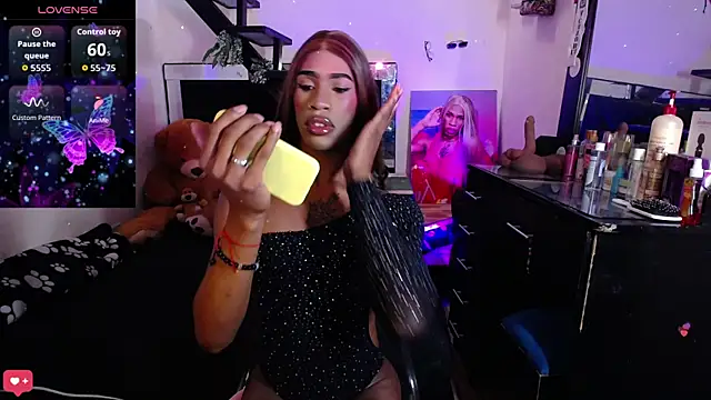 Kendall Gil online show from April 17, 2026, 6:44 pm