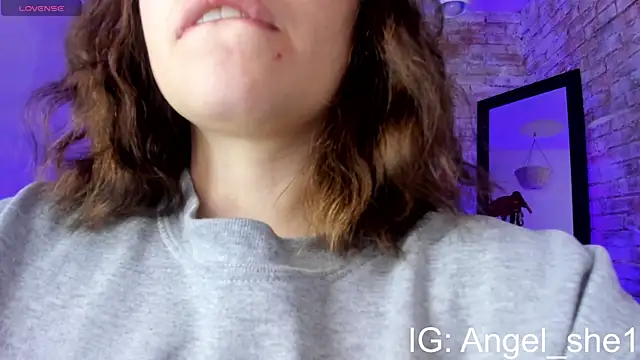 Cherry xoxx online show from December 18, 2025, 11:47 am