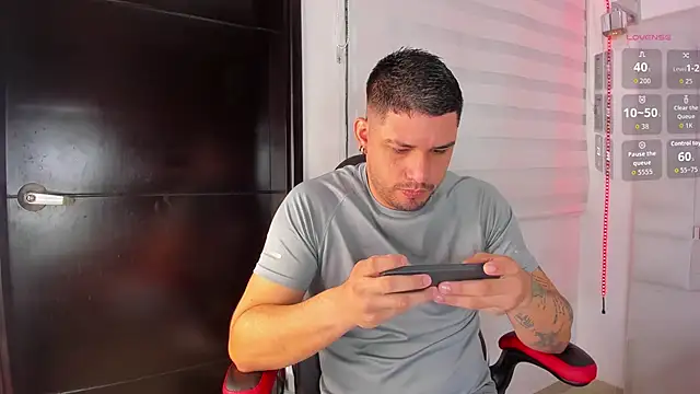 Jacoob19  online show from November 29, 2025, 1:11 pm