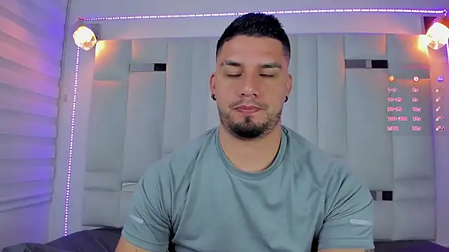 Jacoob19  online show from March 12, 2025, 11:43 am