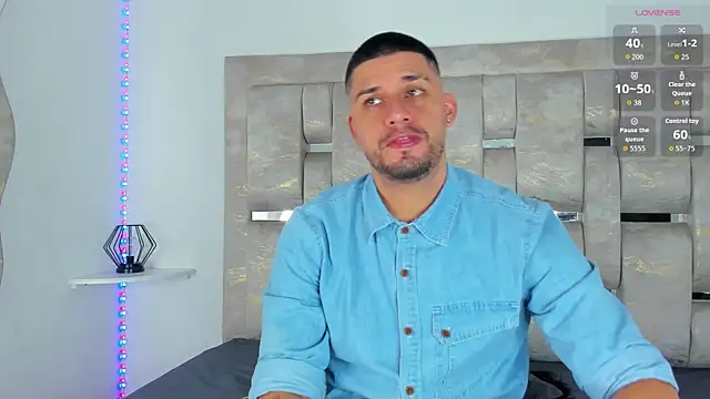 Jacoob19  online show from October 26, 2025, 2:56 am