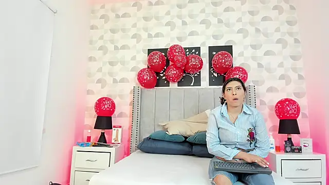 nicole adam ms online show from February 15, 2025, 1:49 pm