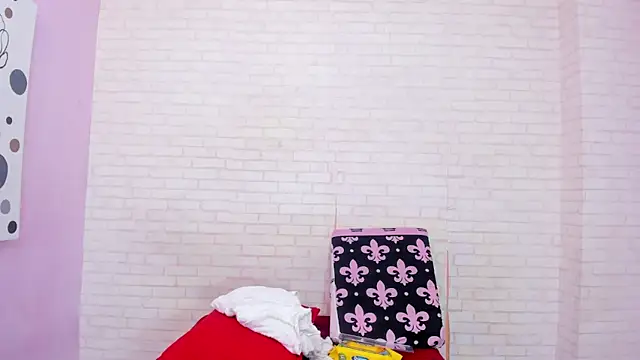 Tiffany mendez online show from September 20, 2025, 12:21 pm