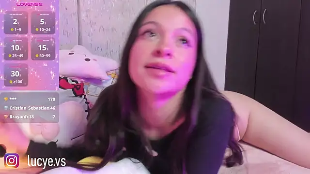 Snapshot of LucyEvans_ chatting on September 27, 2025, 3:56 am LucyEvans online show from September 27, 2025, 3:56 am