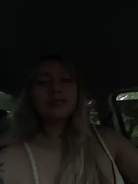 amanda-medrano1 online show from March 25, 2026, 3:44 pm