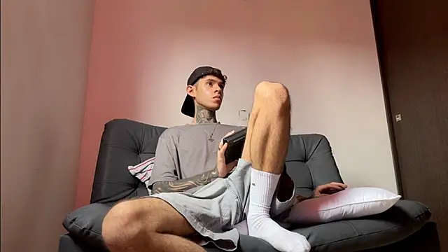 Saturno v online show from March 15, 2025, 2:12 pm