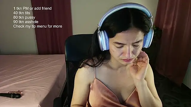 ChloeSanchezx online show from February 17, 2026, 11:24 pm