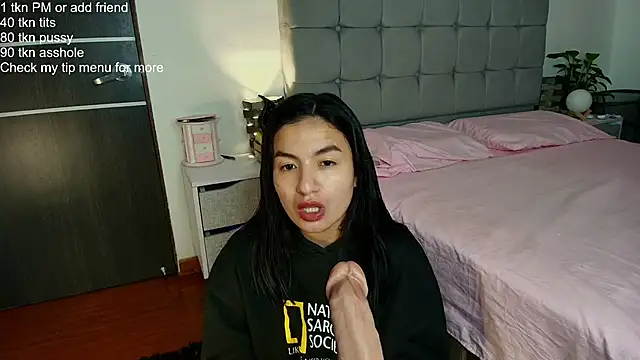 ChloeSanchezx online show from October 15, 2025, 1:37 am