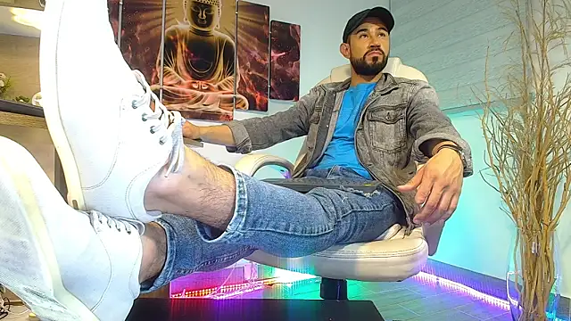 alessandro wye online show from March 19, 2025, 9:38 am