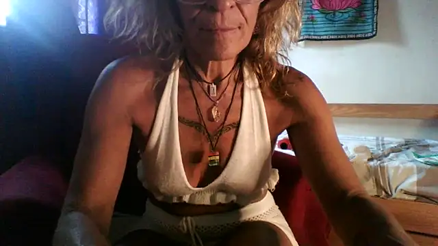 sabinytahot online show from January 17, 2025, 7:38 pm