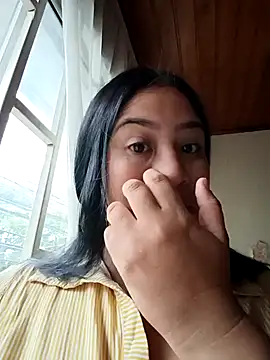 Snapshot of Miia_grand chatting on November 18, 2025, 12:30 pm Miia grand online show from November 18, 2025, 12:30 pm