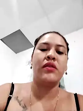 Snapshot of Miia_grand chatting on March 5, 2025, 3:18 pm Miia grand online show from March 5, 2025, 3:18 pm