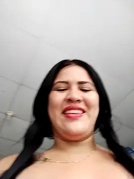 Snapshot of Miia_grand chatting on February 27, 2025, 3:26 pm Miia grand online show from February 27, 2025, 3:26 pm