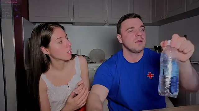 Snapshot of fcjuicy_pussy chatting on December 1, 2025, 9:26 pm fcjuicy pussy online show from December 1, 2025, 9:26 pm