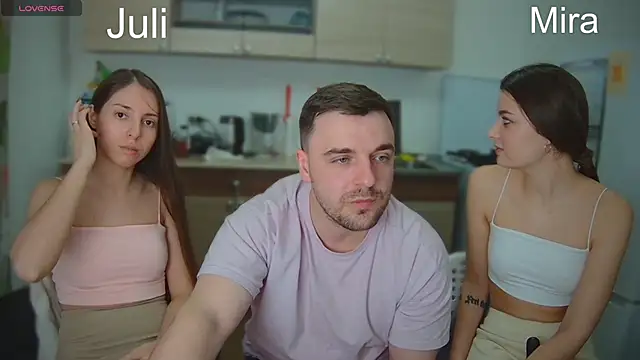 fcjuicy pussy online show from February 19, 2025, 4:33 pm