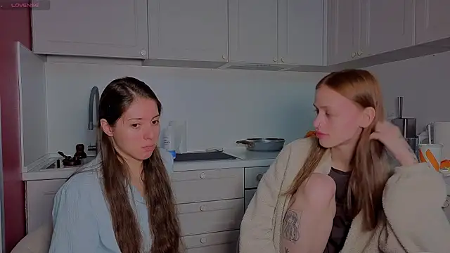 Snapshot of fcjuicy_pussy chatting on December 17, 2025, 9:36 am fcjuicy pussy online show from December 17, 2025, 9:36 am