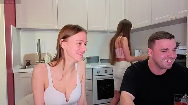 fcjuicy pussy online show from October 8, 2025, 2:18 pm