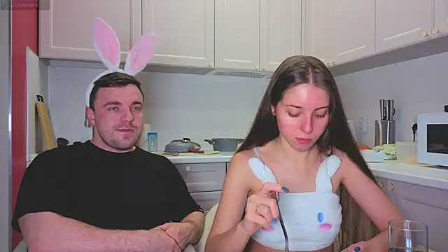 fcjuicy pussy online show from October 31, 2025, 8:05 pm