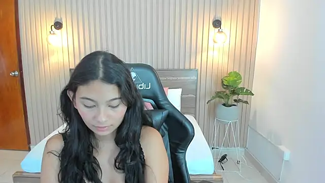 melody flowers online show from February 6, 2025, 3:20 pm