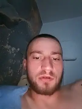 wariacik0024 online show from November 16, 2025, 9:51 pm