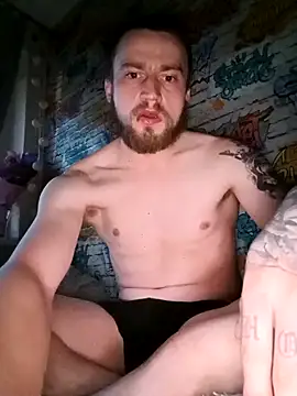 wariacik0024 online show from April 19, 2026, 3:29 am