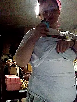 lilbishmiss online show from October 18, 2025, 9:50 pm