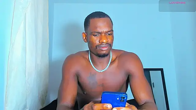 Snapshot of edwin_mosquera1 chatting on September 29, 2025, 12:33 pm edwin mosquera1 online show from September 29, 2025, 12:33 pm