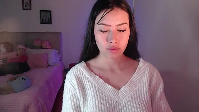 Emilyswan04 online show from January 27, 2025, 4:11 pm