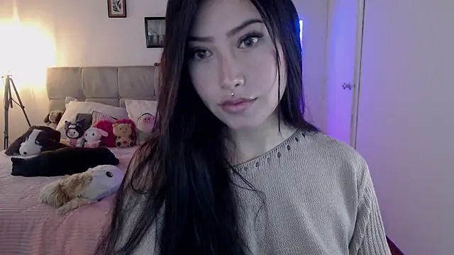 Emilyswan04 online show from January 24, 2025, 7:18 pm