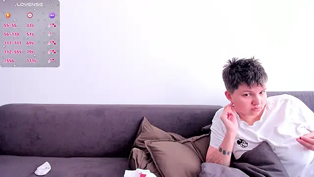 Snapshot of jessica_tenderly chatting on April 16, 2026, 1:34 pm jessica tenderly online show from April 16, 2026, 1:34 pm