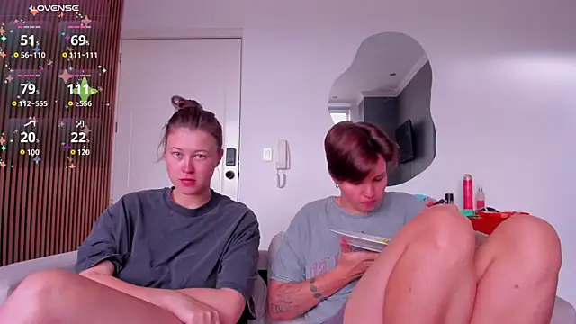 jessica tenderly online show from November 14, 2025, 1:04 pm